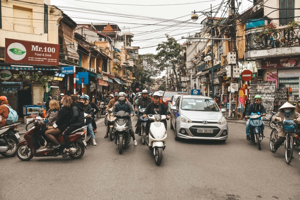 Drukke kruispunten in Hanoi.